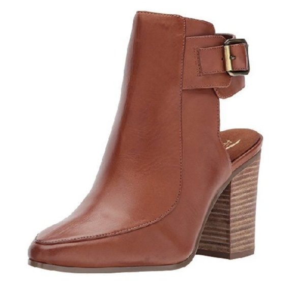 AEROSOLES Shoes - Aerosoles Women's Square up Fashion Boot